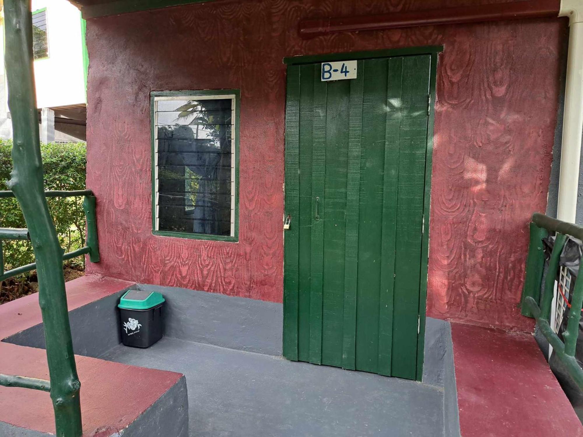 Neeno Hut Ко Чанг Номер фото